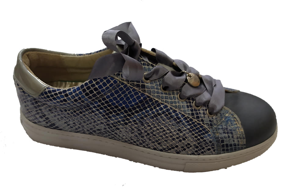 Sapatilhas em Pele – Conforto e Estilo Artesanal